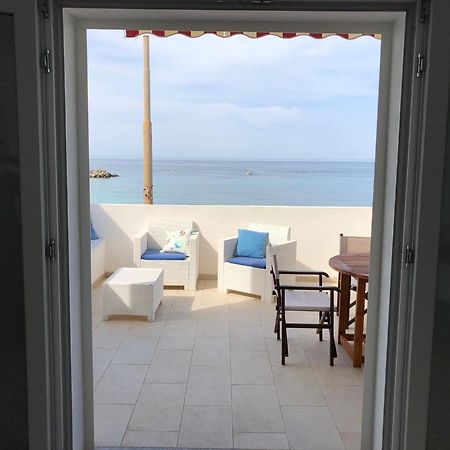 Casa Fronte Mare A Torre Vado Villa Exterior photo