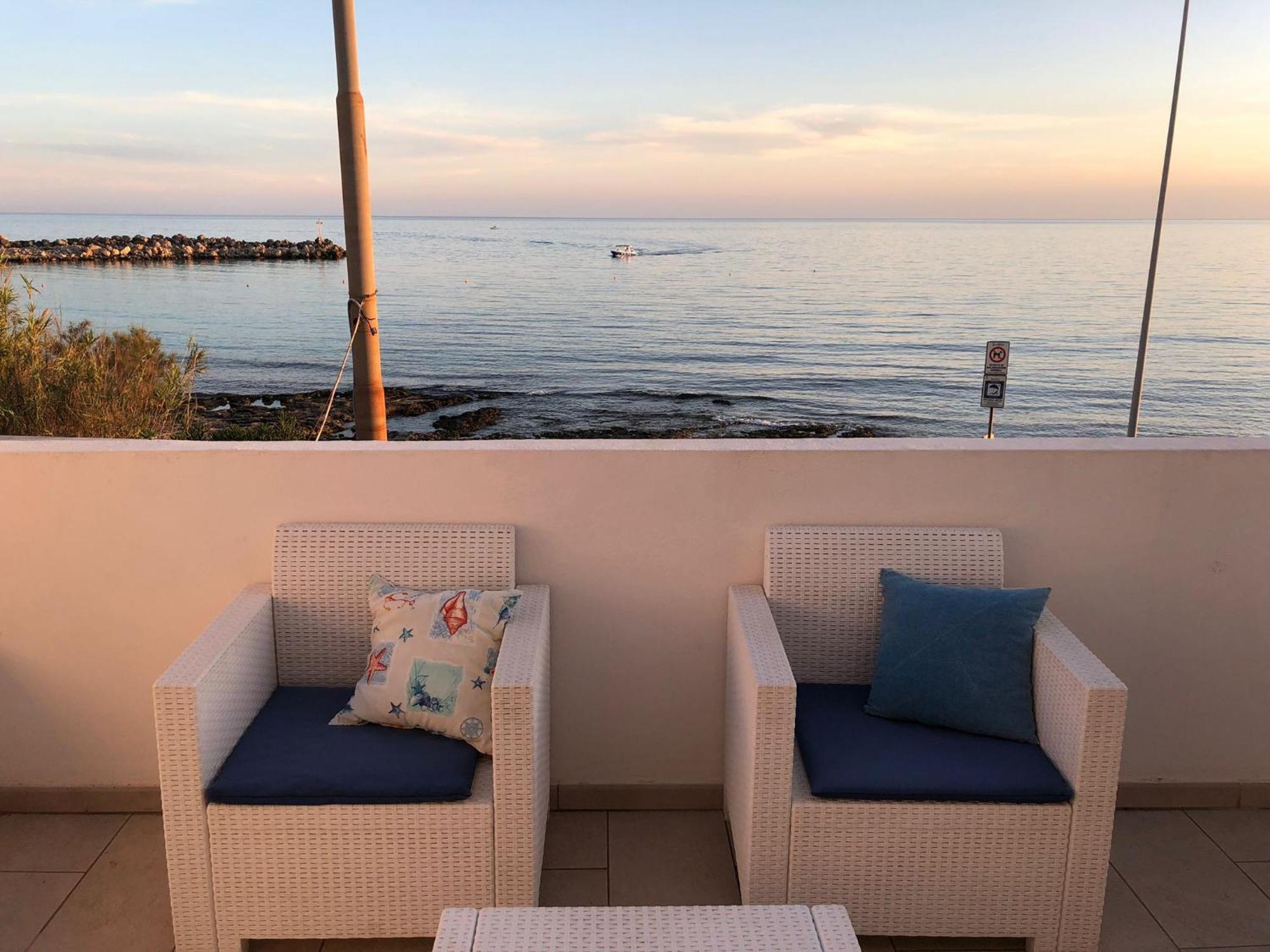 Casa Fronte Mare A Torre Vado Villa Exterior photo